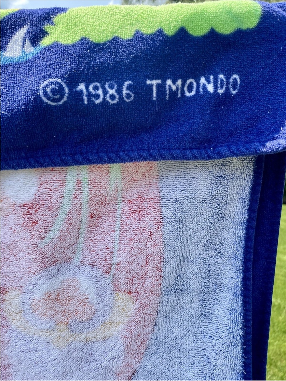 Vintage Tmondo 1986 Rainbow Hot Air Balloons w/ Flowers Beach Towel - Picture 3 of 3